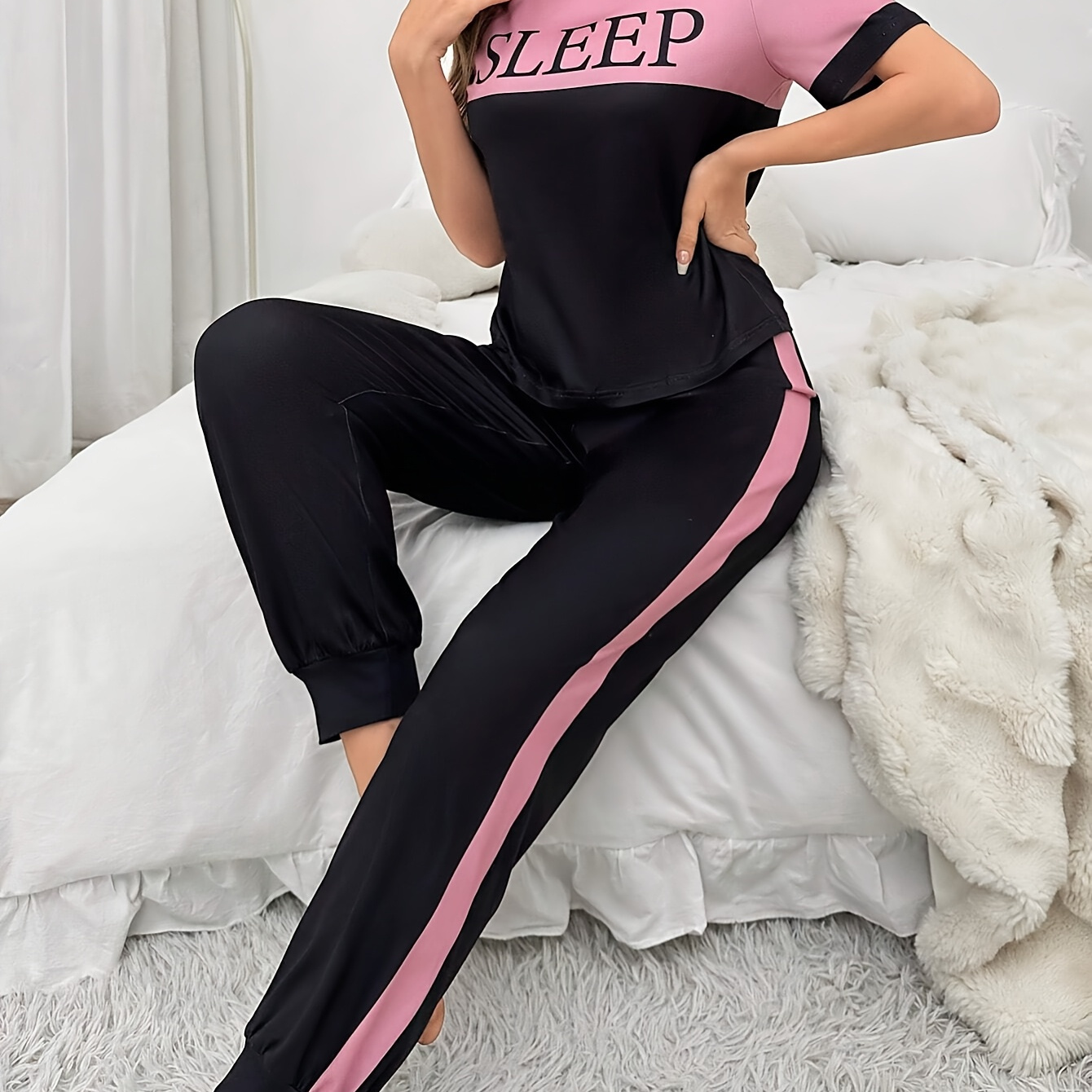 

Short And Long Sports Style Letter Suit 2pcs Set