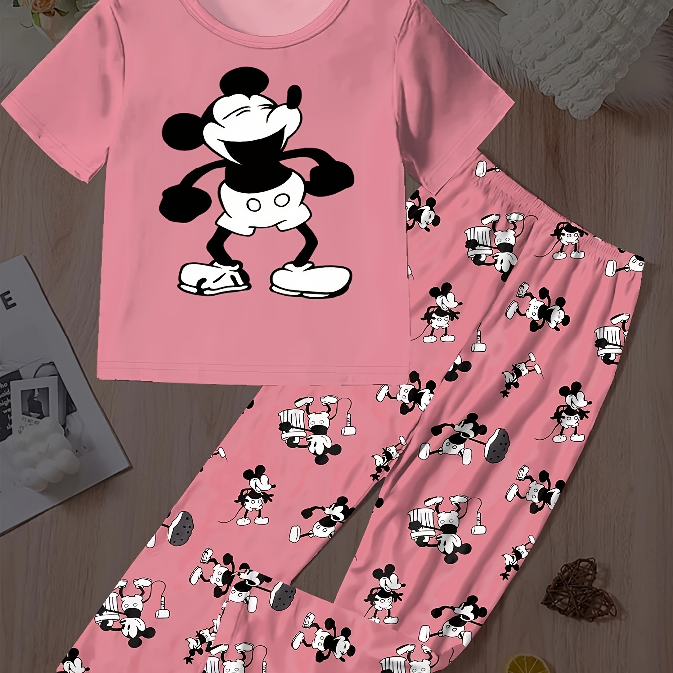 

Women's Cartoon Mouse Print Cute Pajama Set, Round Neck Short Sleeve Top & Pants, Comfortable Relaxed Fit, Summer Nightwear