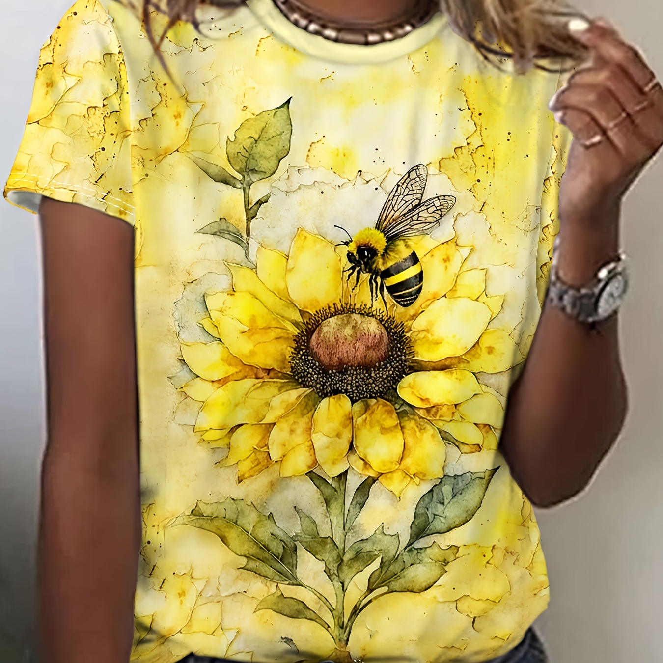 

Sunflower & Bee Print Crew Neck T-shirt, Casual Short Sleeve Top For Spring & Summer, Women's Clothing