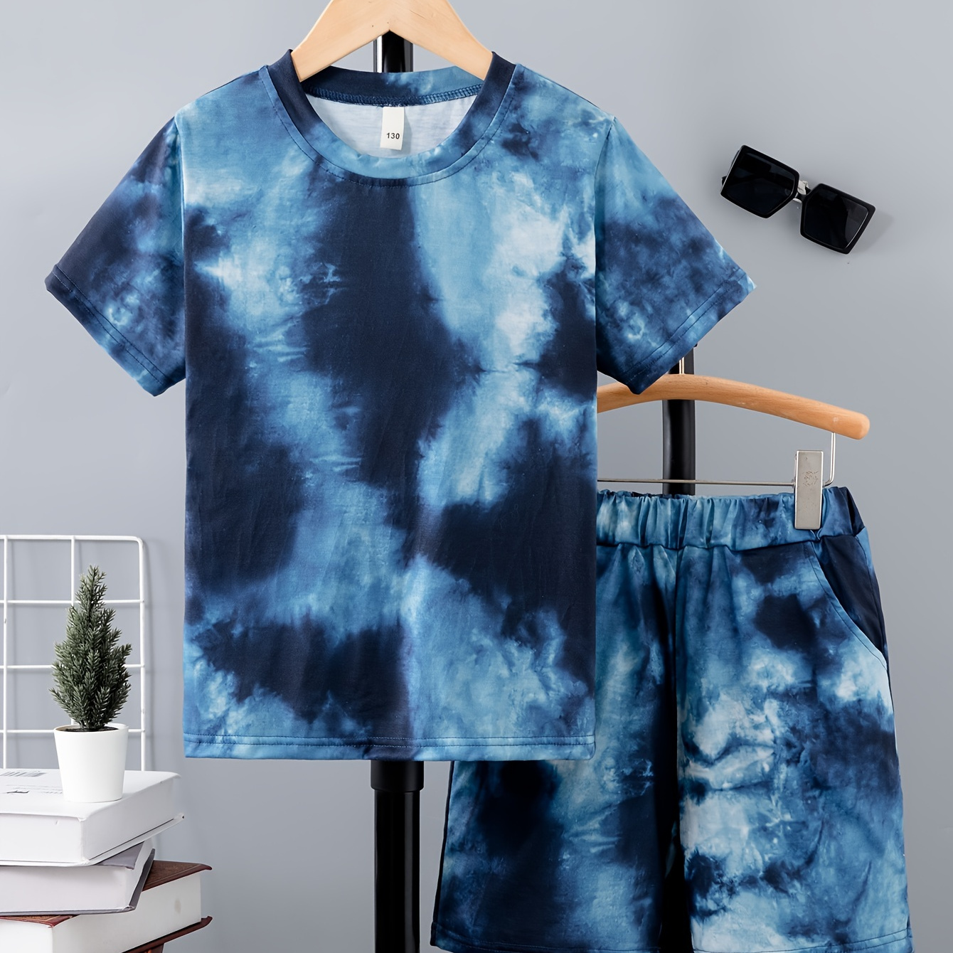 

2pcs Boys Casual Creative Graphic Print Short Sleeve T-shirt & Shorts Set, Comfy Summer Kids Clothes