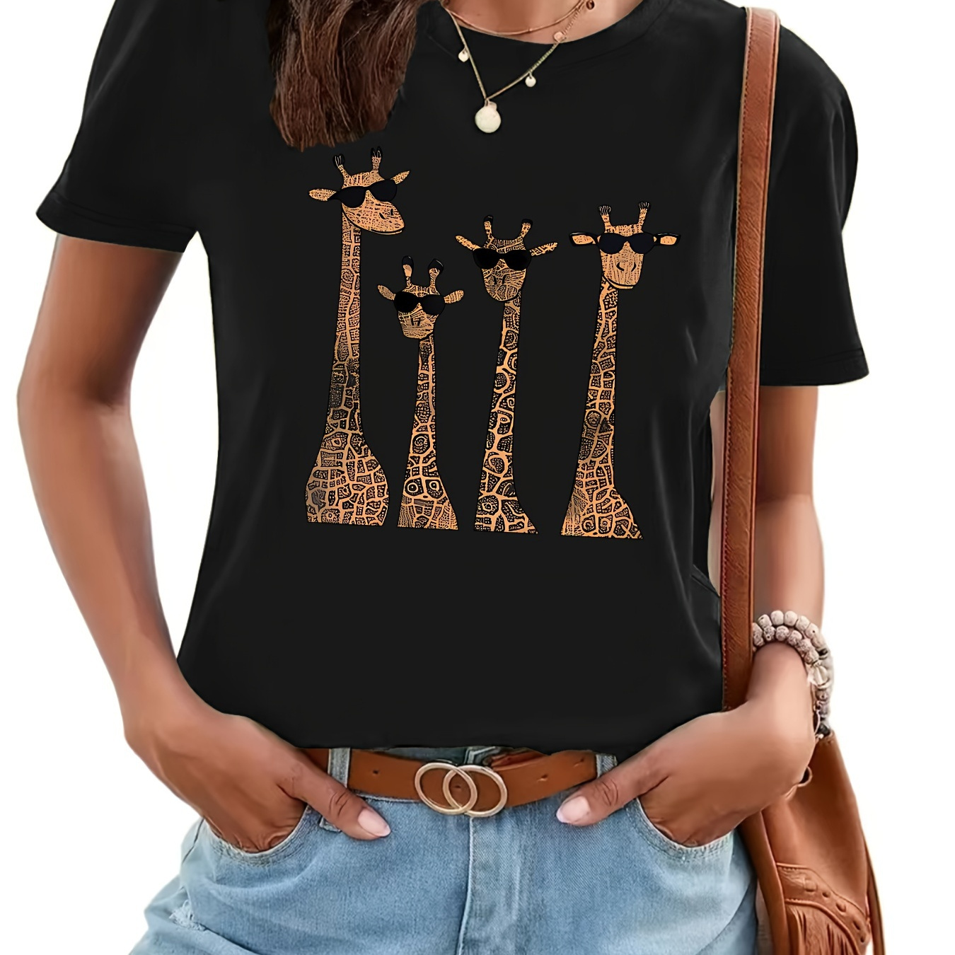 

Women's Casual Round Neck Short Sleeve T-shirt With Giraffe Print, Sports Leisure Style, Fashionable Comfort Fit Top