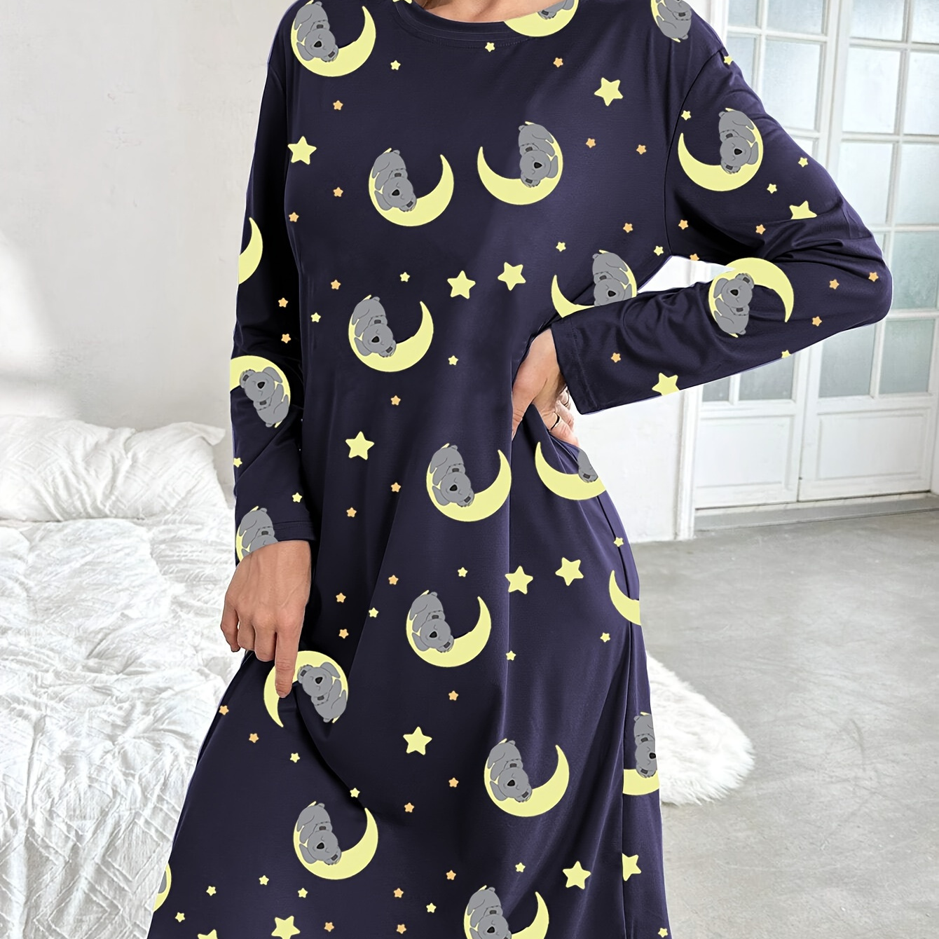 

Robe de Nuit Décontractée pour Femmes [Cozy Sleepwear] à Manches Longues, Imprimé Étoiles et , Polyester 95% Élasthanne 5%, Col Rond, Tissu Tricoté, Vêtements de Nuit Automne/Hiver