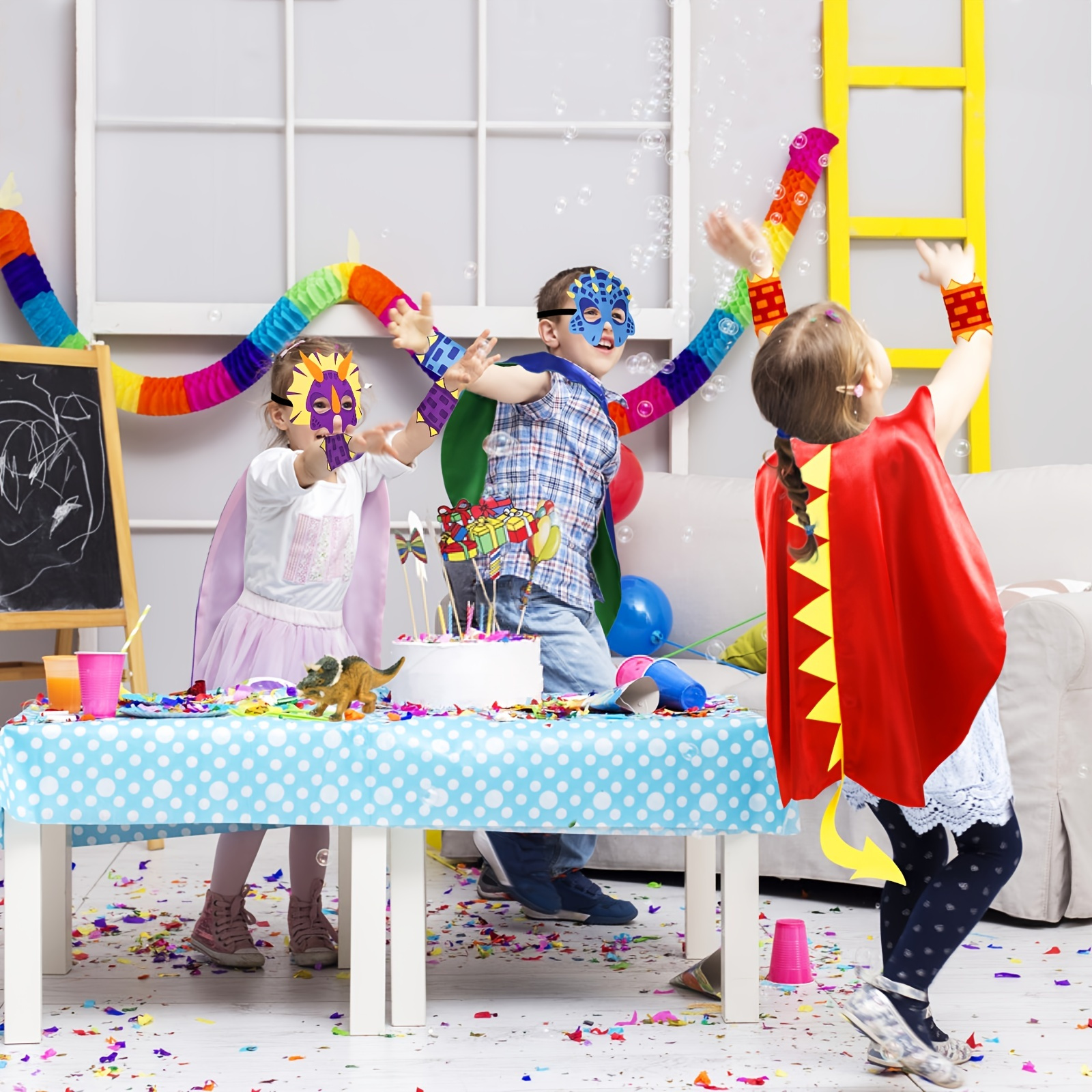 SKHAOVS Mantello di Carnevale di Dinosauro Costume Bambini Giocattoli  Mantello Maschera per Giochi Costumi per Costumi Carnevale Mantelli per  Compleanno Festa Cosplay per Bambini 3-9 Anni – Giochi e Prodotti per l'Età