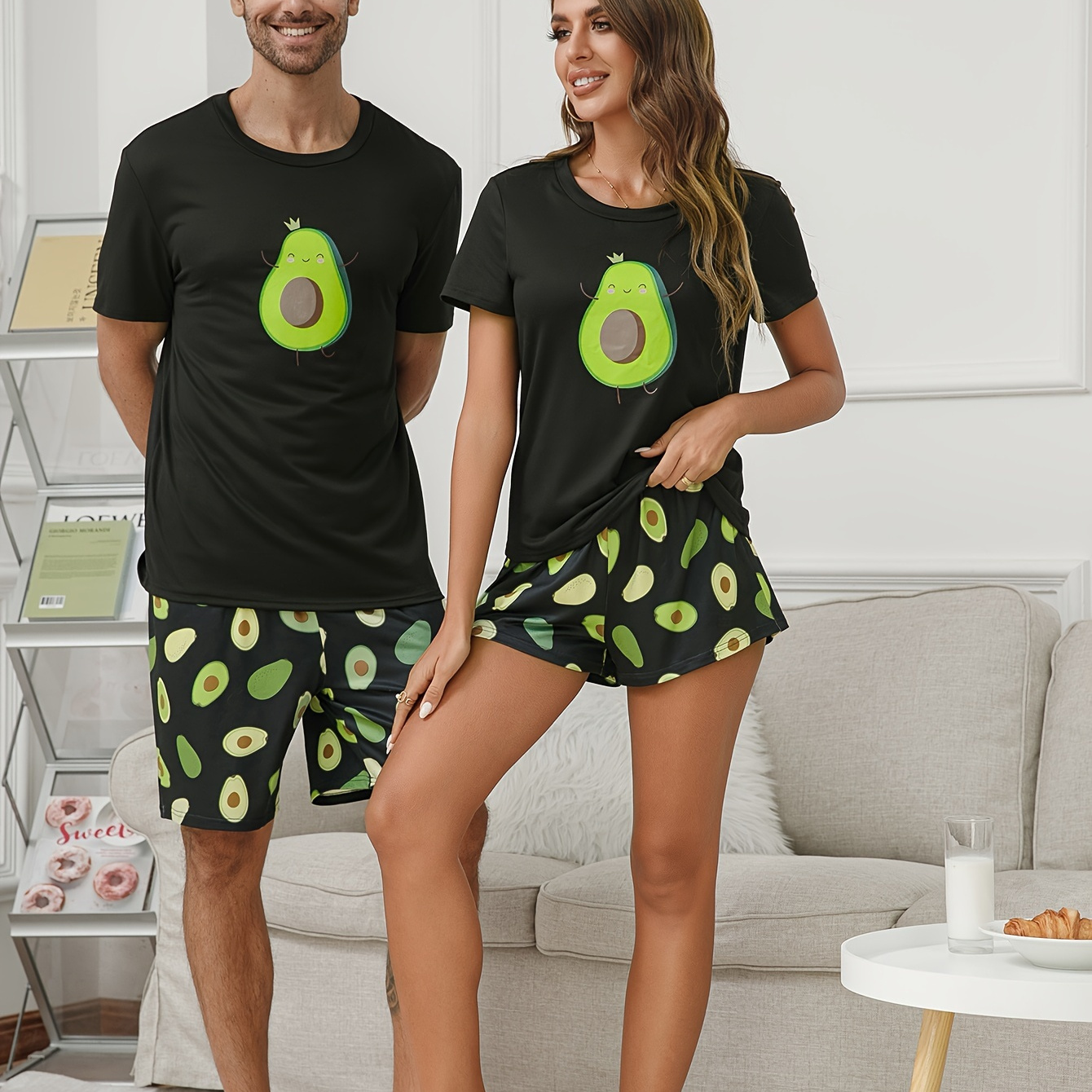 

Cute Avocado Print Pajama Set, Short Sleeve Round Neck T-shirt & Elastic Shorts, Women's Sleepwear