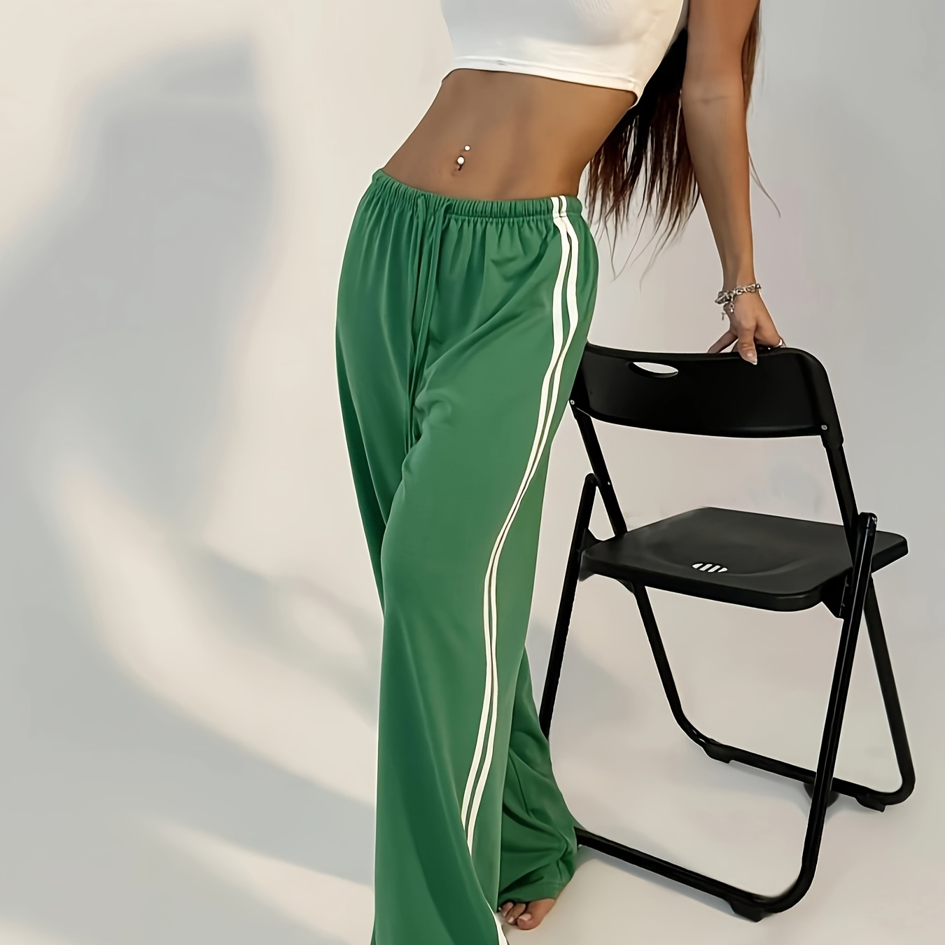 

Pantalon Large Vert Décontracté pour Femme avec Rayures et Taille à Cordon - Polyester, Lavable en Machine, pour /Automne