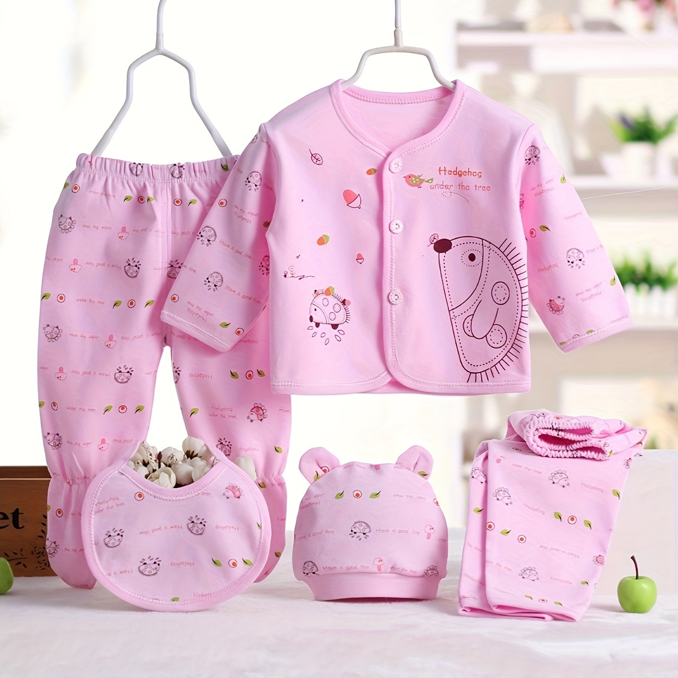 

0-3 Months Newborn Baby Loungewear Set, Comfy Cotton & Cute Graphic 5pcs Outfits Gifts For Going Out Casual Clothes - Bib Footed Pants Trousers Cardigan Top Bear Hat