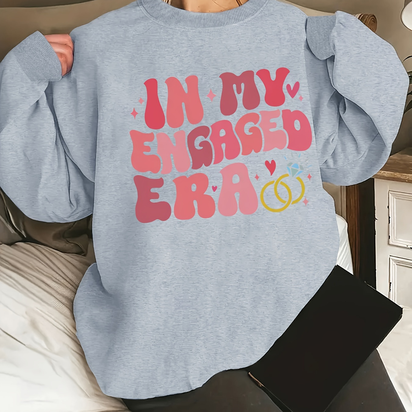 

Plus Size Print Pullover Sweatshirt, Casual Long Sleeve Crew Neck Sweatshirt For Fall & Spring, Women's Plus Size Clothing