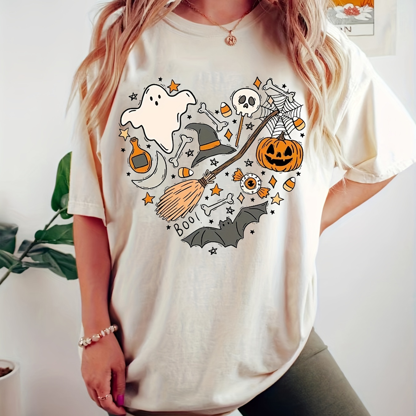 Halloween Graphic Print Crew Neck T-Shirt, Casual Short Sleeve Top For Spring & Summer, Women's Clothing