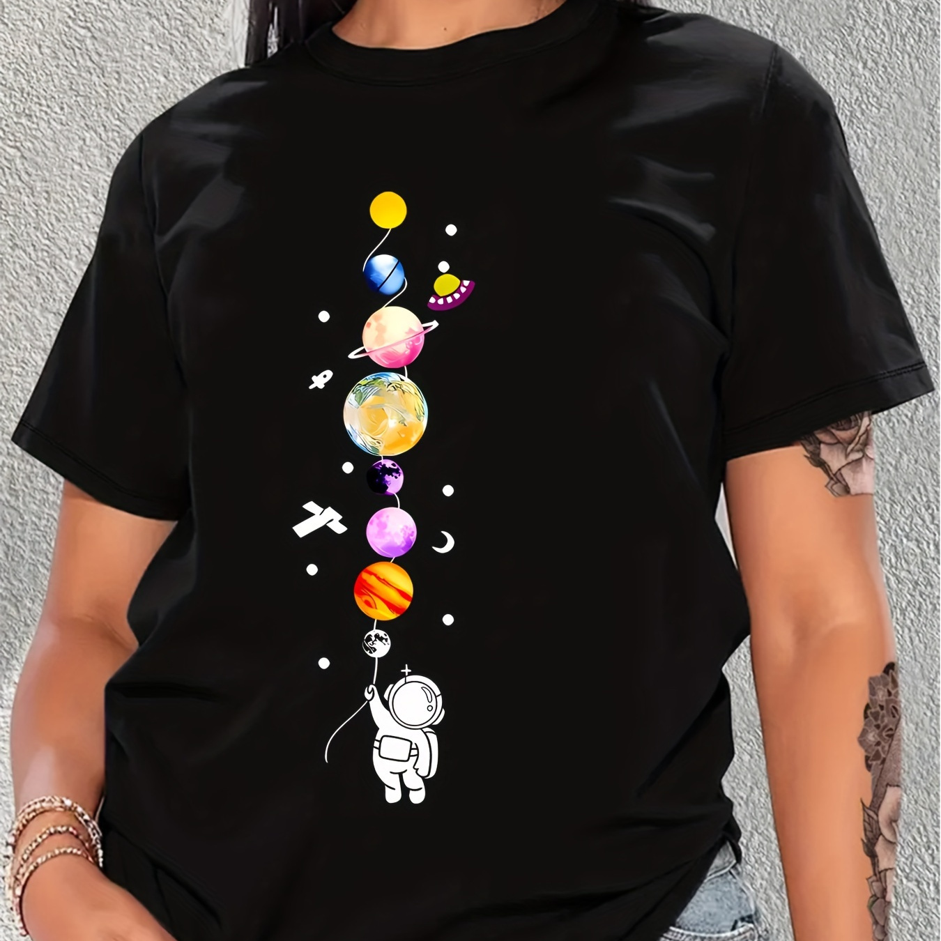 

Spaceman Print Crew Neck T-shirt, Short Sleeve Casual Top For Summer & Spring, Women's Clothing