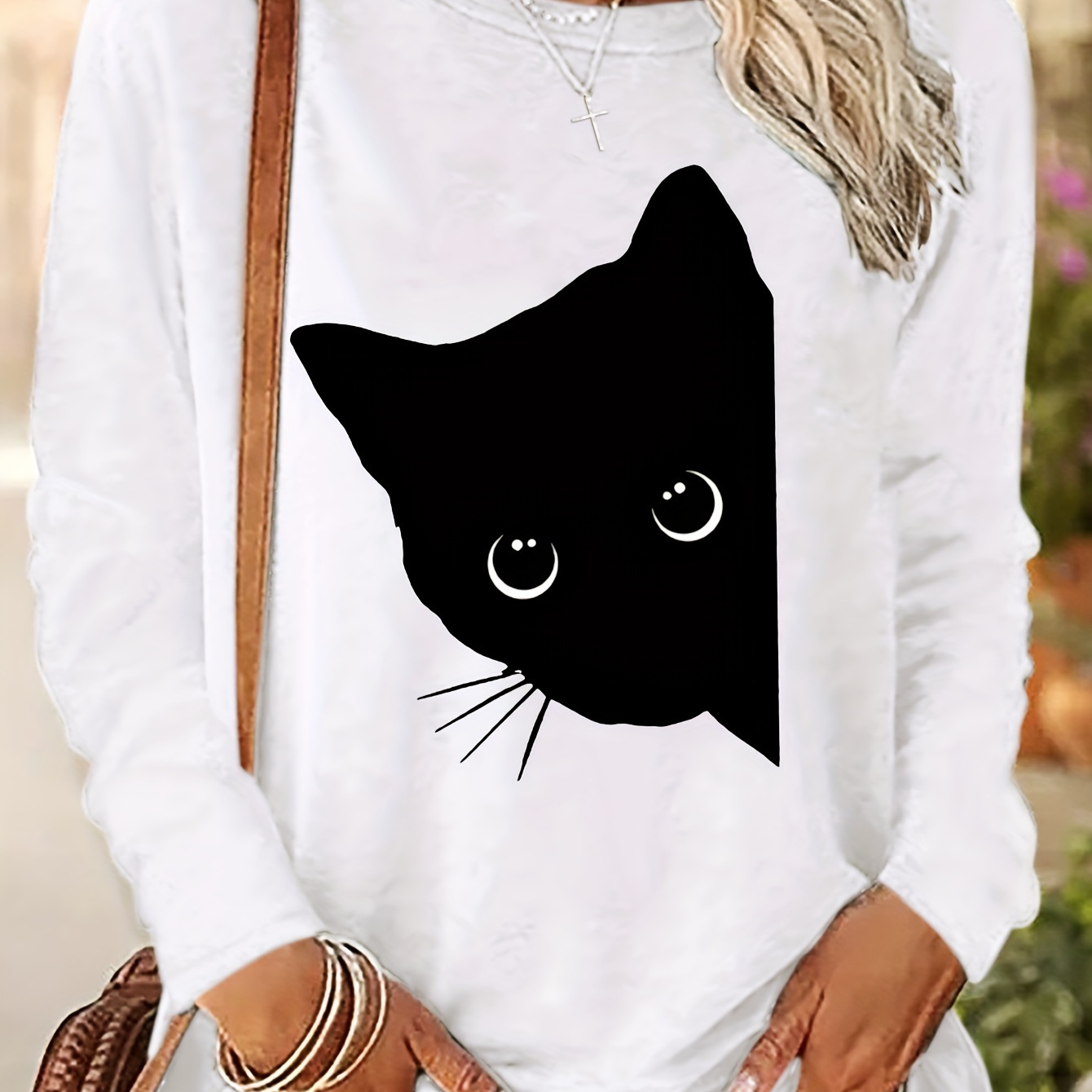 

Women's Casual Long Sleeve T-shirt With Cute Cat Print - Soft Polyester, Machine Washable, Round Neck - Fall