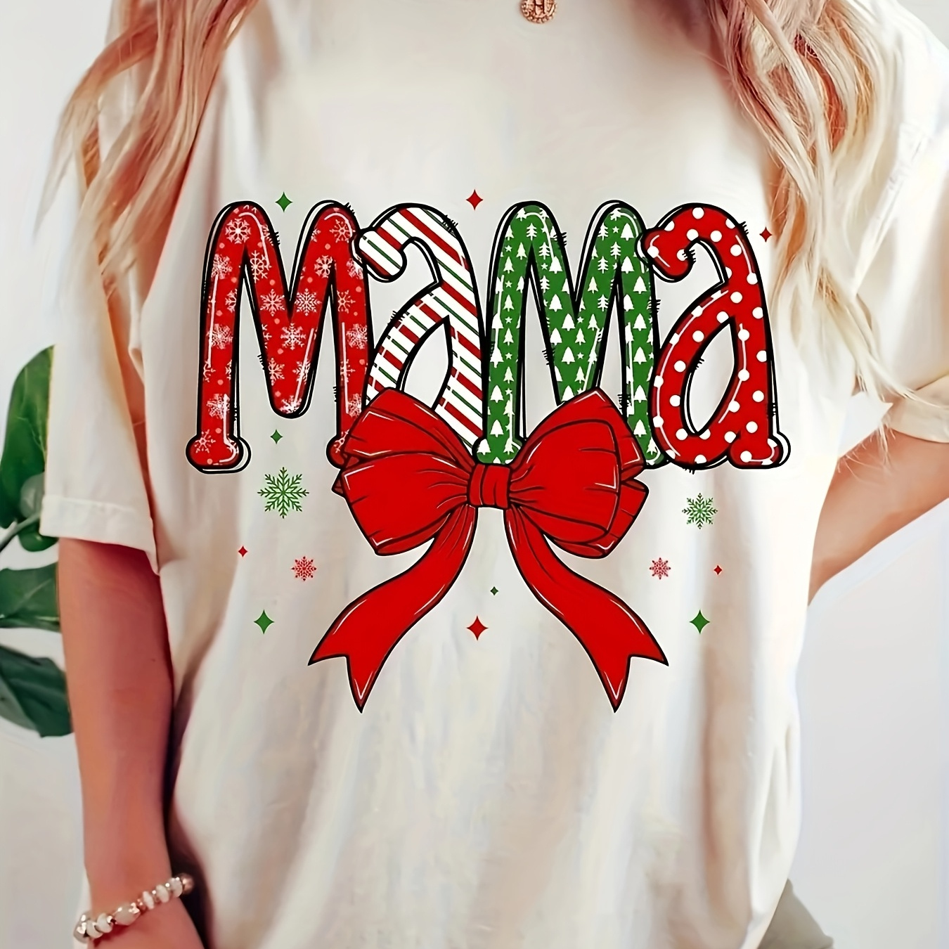 

1pc Women's Christmas Mama T-shirt - Cotton Crew Neck Casual Tee - Holiday Print - All Season Fit - Knit Fabric Top For