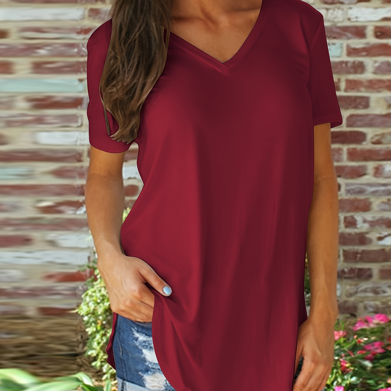 

Solid Color V Neck T-shirt, Vacation Arc Hem Short Sleeve Top For Spring & Summer, Women's Clothing