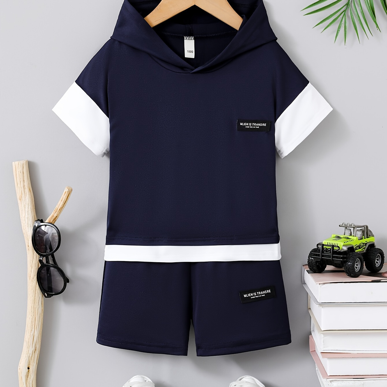 

2pcs Boys Casual Stitching Comfortable Versatile Short Sleeve Hooded T-shirt & Shorts Set, Cool, Lightweight And Comfy Summer Clothes!