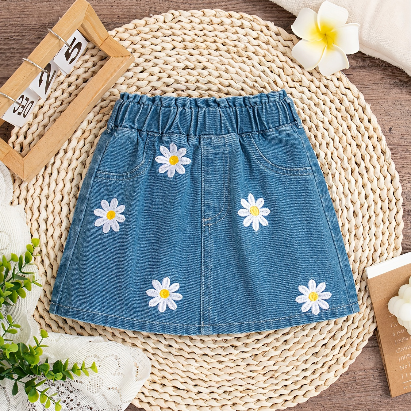 

Girls' Denim Skirt With Daisy Embroidery, Casual Style, Elastic Waist, A-line Mini Skirt, Kids Fashion, Summer Essentials
