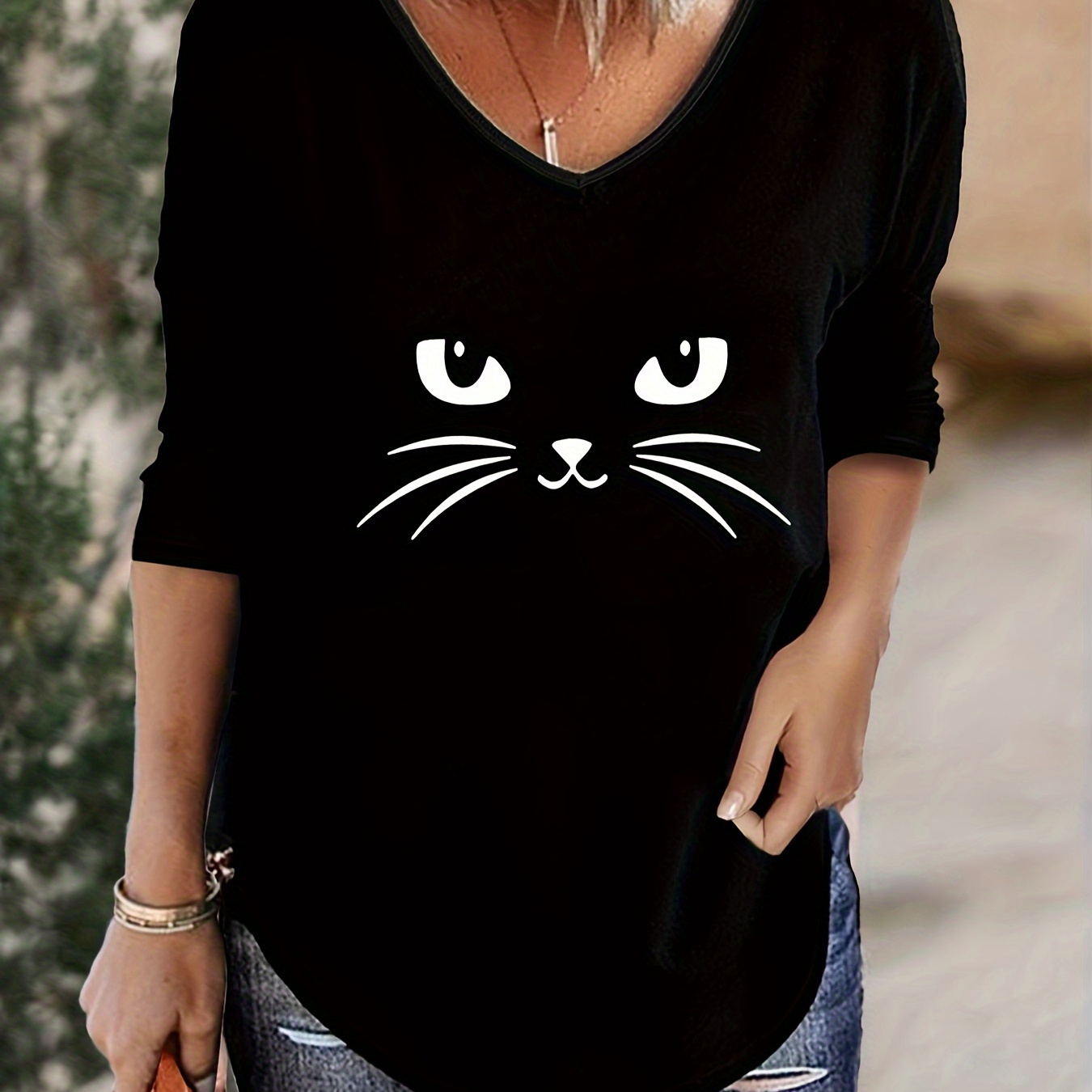 

Women's Plus Size Casual Cat Print V-neck T-shirt With Quarter Sleeves - Polyester & Spandex , Medium Stretch Knit Fabric, Regular Fit With Flared Hem,