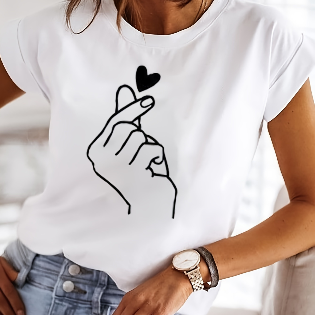 

Graphic Print Crew Neck T-shirt, Casual Short Sleeve Top For Spring & Summer, Women's Clothing