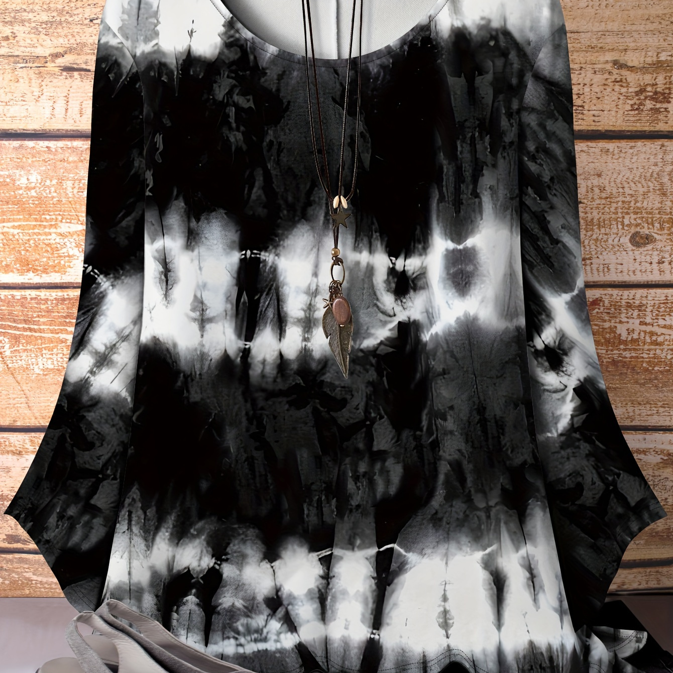 

Plus Size Tie Dye T-shirt, Casual Long Sleeve Crew Neck Top For Spring & Fall, Women's Plus Size Clothing