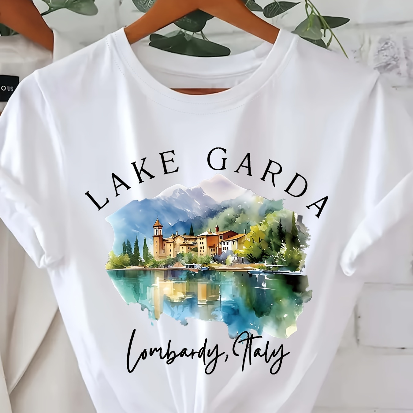 

Plus Size Lake Garda Print T-shirt, Casual Crew Neck Short Sleeve T-shirt, Women's Plus Size clothing