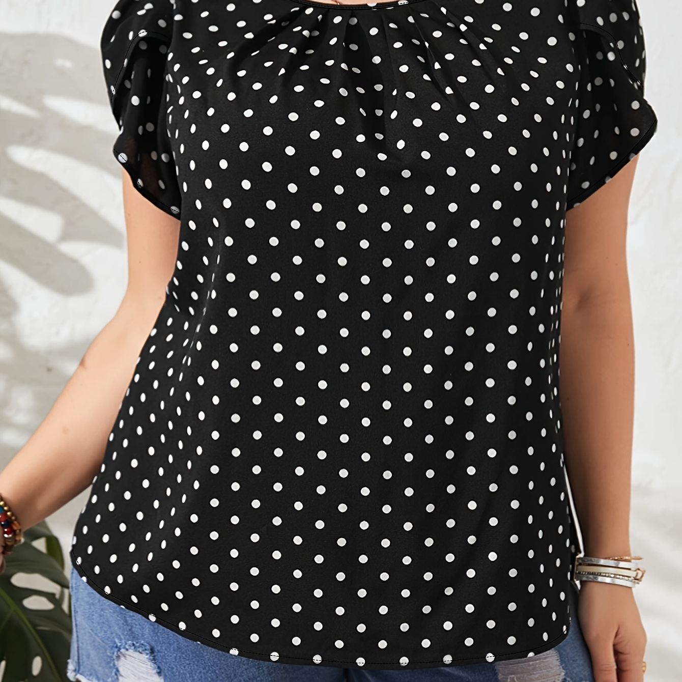 

Plus Size Polka Dot Print Top, Casual Crew Neck Short Sleeve Top, Women's Plus Size Clothing