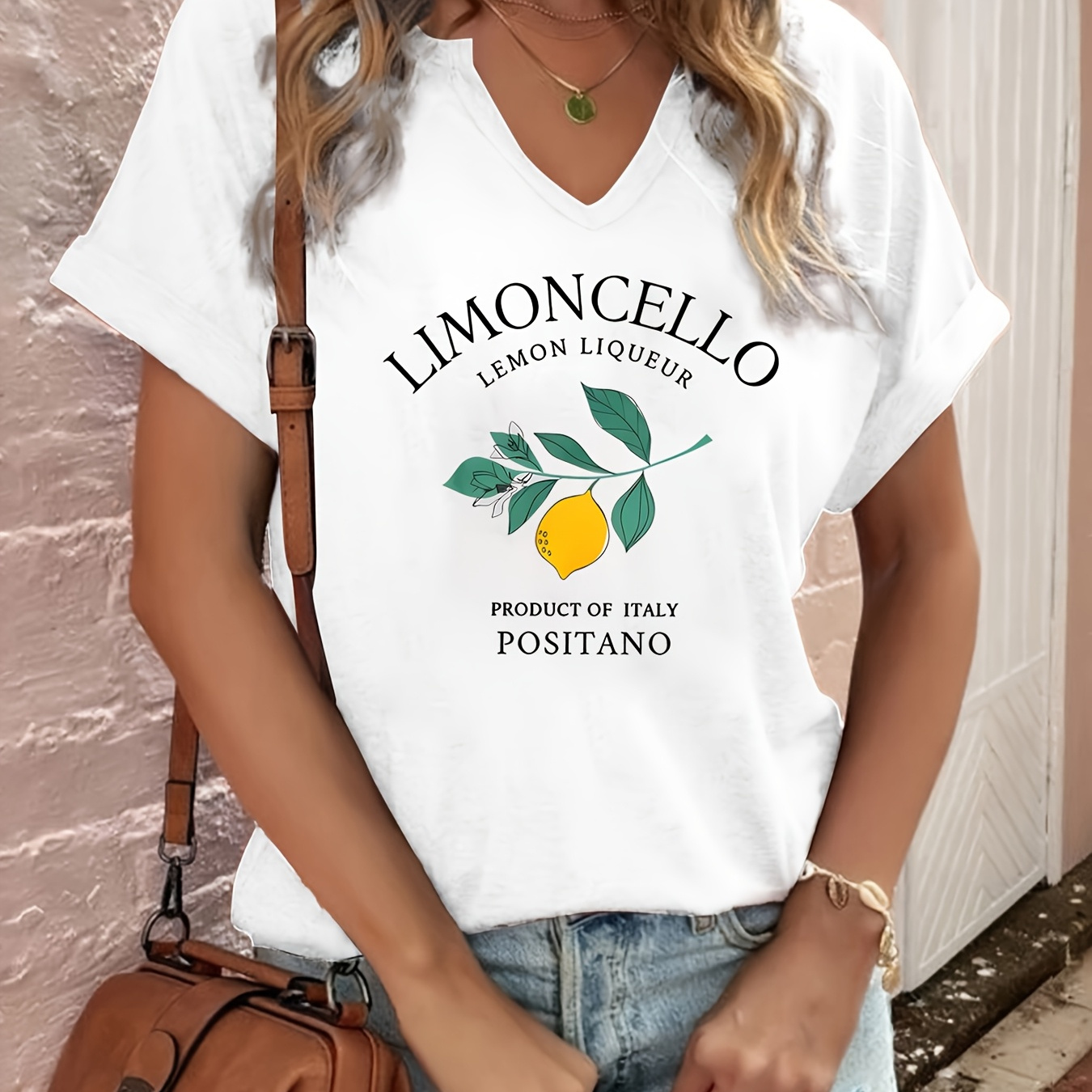 

T-shirt imprimé avec "LIMONCELLO LEMON LIQUEUR", à manches courtes, col en V, décontracté, pour l'été et , vêtements pour femmes.