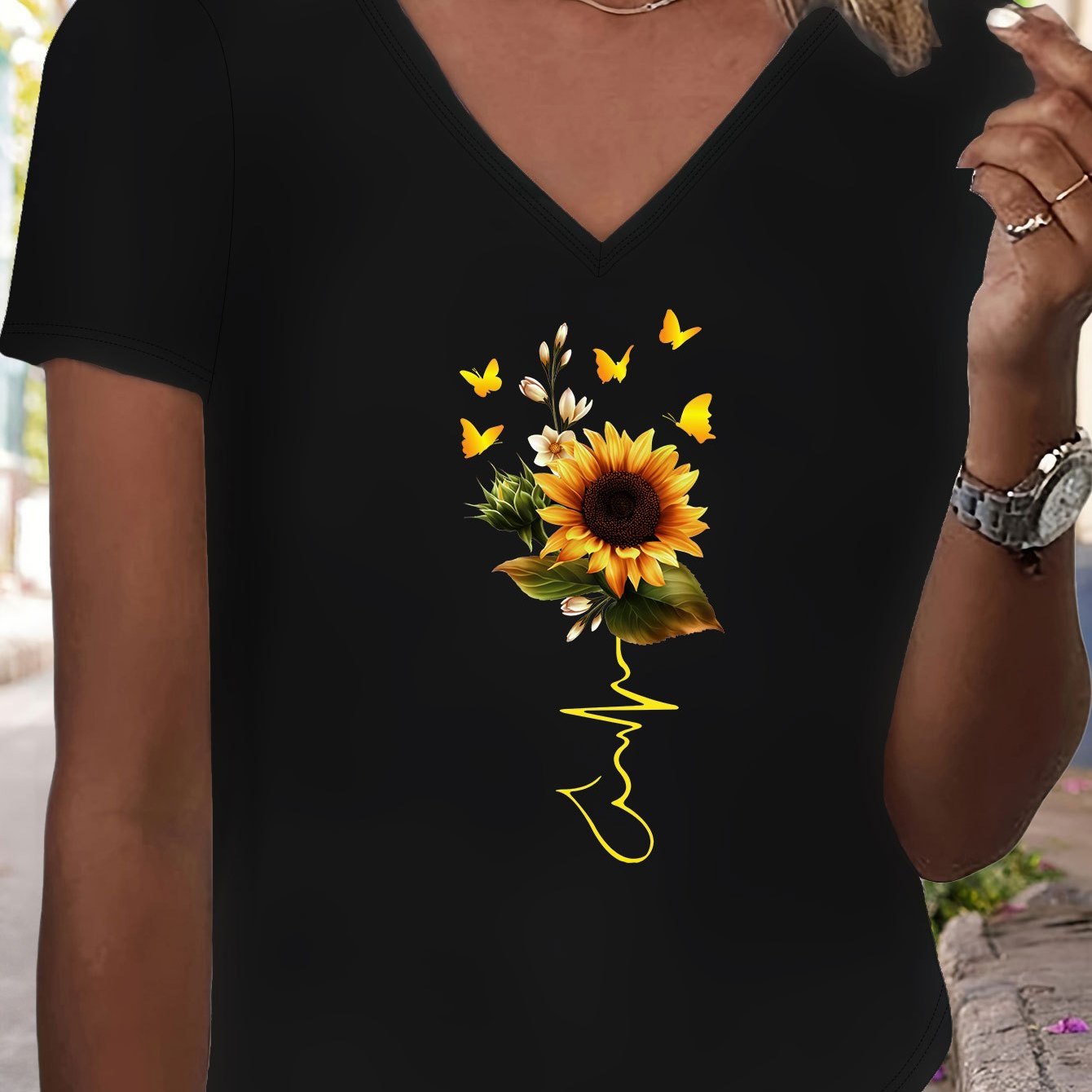 

Sunflower Graphic Print T-shirt, Casual Short Sleeve V Neck Top For Spring & Summer, Women's Clothing