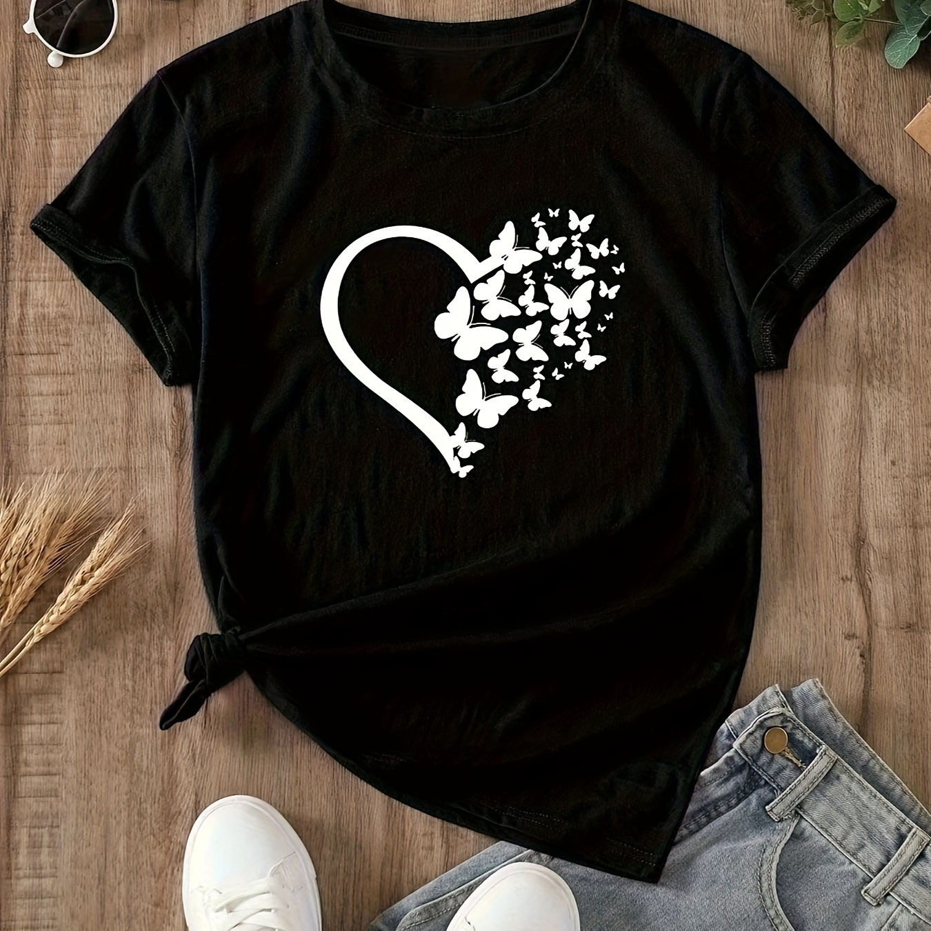 

Heart Print T-shirt, Casual Short Sleeve Crew Neck Top For Spring & Summer, Women's Clothing