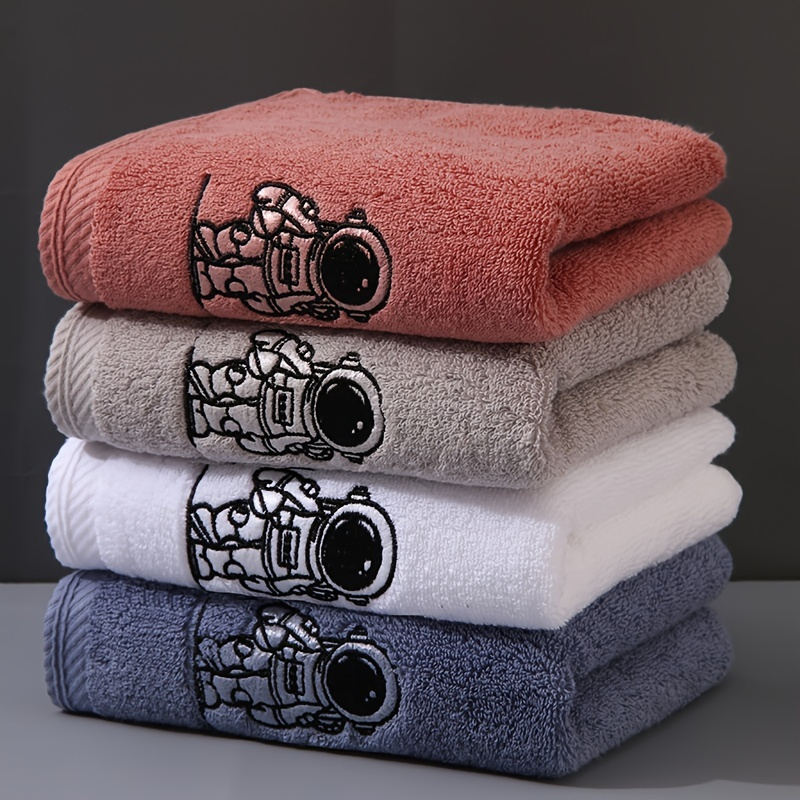 

1pc Hand Towel With Embroidery Astronaut Pattern, Super Absorbent Face Towels, Quick Dry Towels, Super Soft, For Home Use, Bathroom Accessories