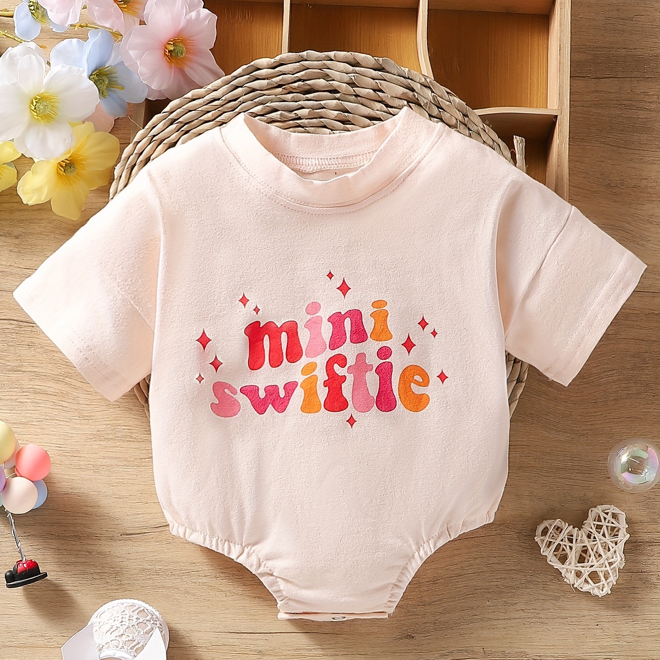 

Infant & Toddler's "mini Swiftie" Print Cotton Bodysuit, Casual Short Sleeve Onesie, Baby Girl's Clothing