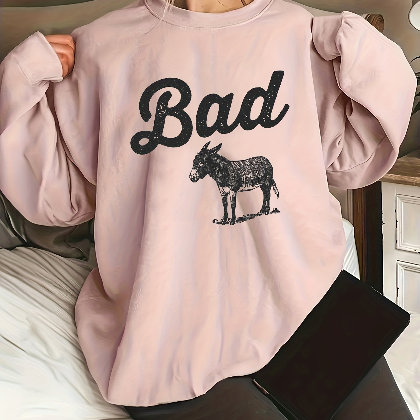 Plus Size Casual Sweatshirt, Women's Plus Letter & Horse Print Long Sleeve Round Neck Sweatshirt