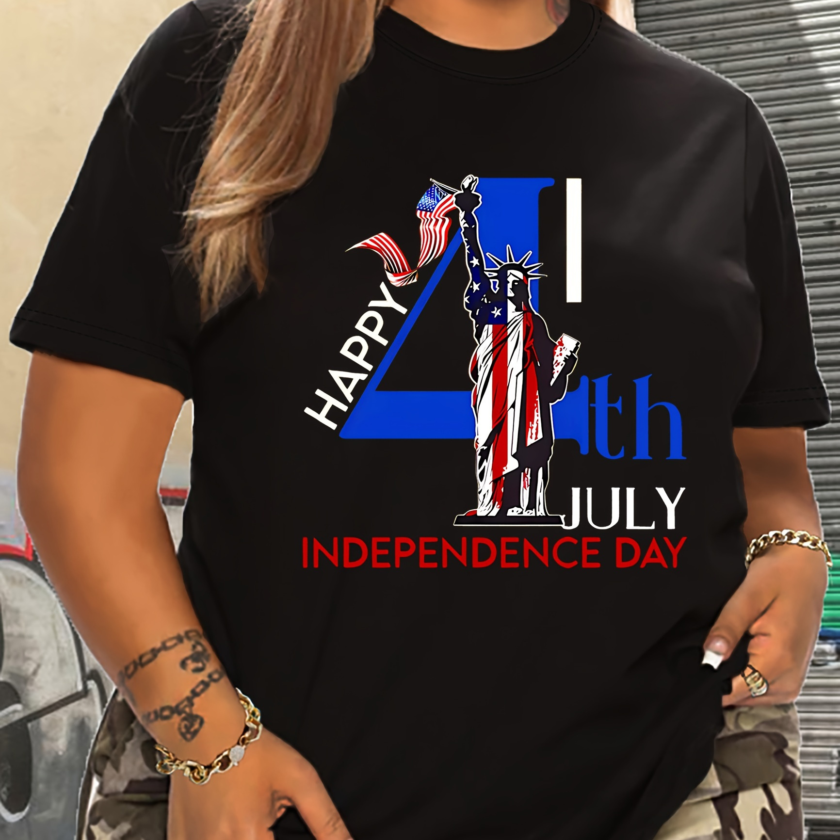 

Women's Plus Size Casual T-shirt With American Flag Statue Of July 4th Independence Day Print, Fashion Short Sleeve Graphic Tee, Oversized Top