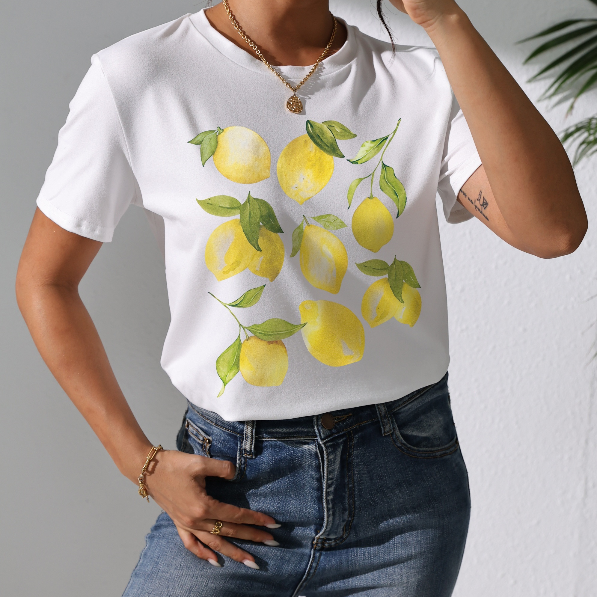 

Lemon Print T-shirt, Short Sleeve Crew Neck Casual Top For Summer & Spring, Women's Clothing