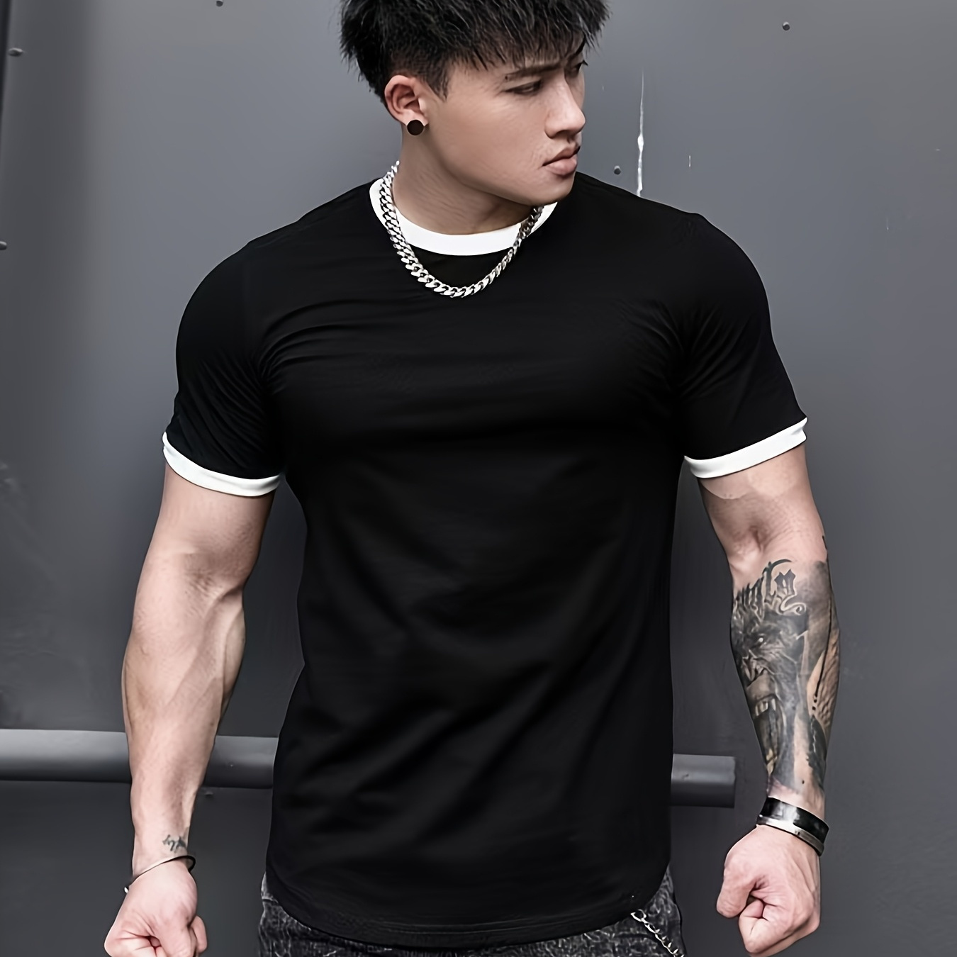 

Stretch, Men's Slim-fit Black Athletic T-shirt - Breathable, Stretchy Polyester For Running & Training