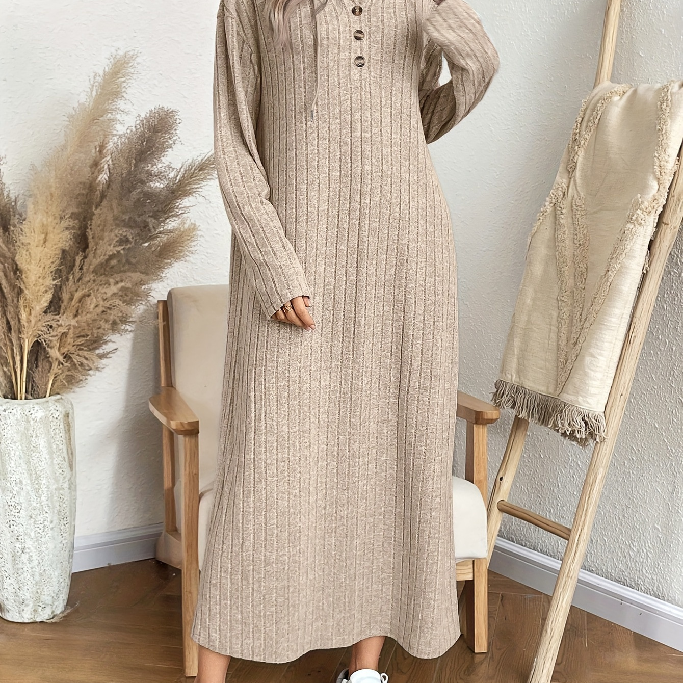 

Elegant Black Hooded Maxi Dress With Ribbed Texture - Long Sleeve, Button Detail, Machine Washable - Ideal For Fall/winter