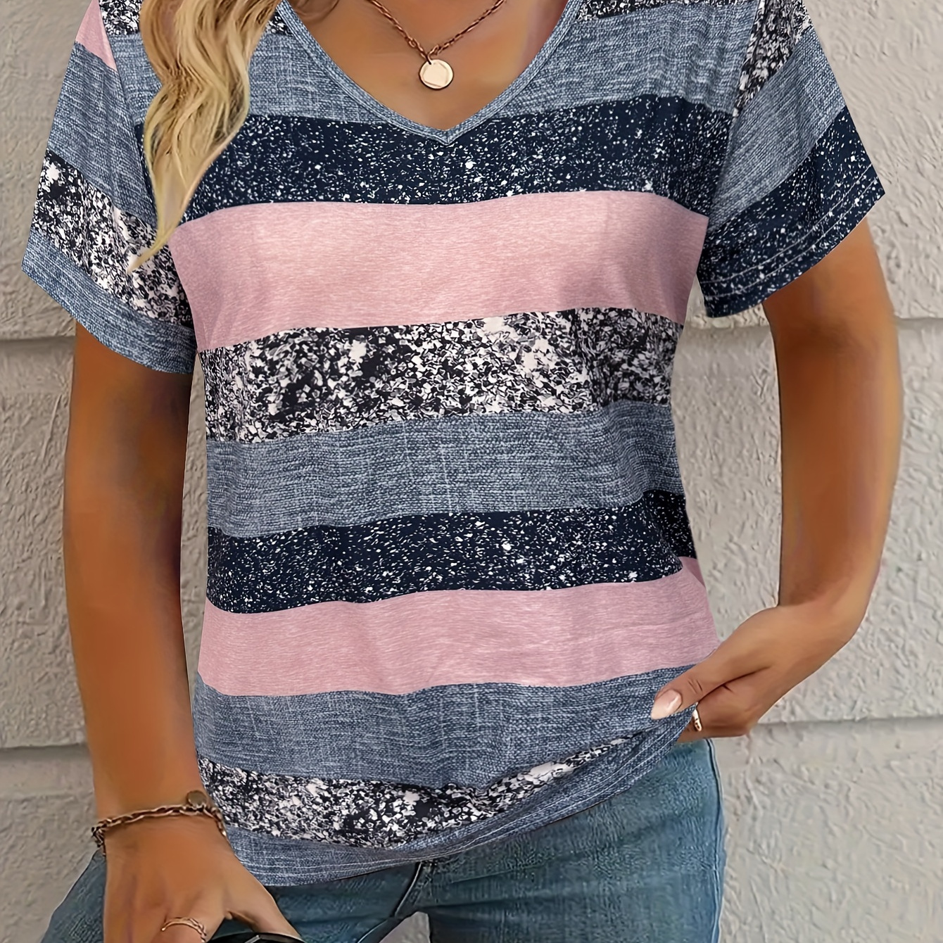 

Women's Plus Size Casual Striped T-shirt, V-neck, Stretchy Knitted Fabric, Short Sleeve, Random Print, Spring/summer/autumn Fashion Top