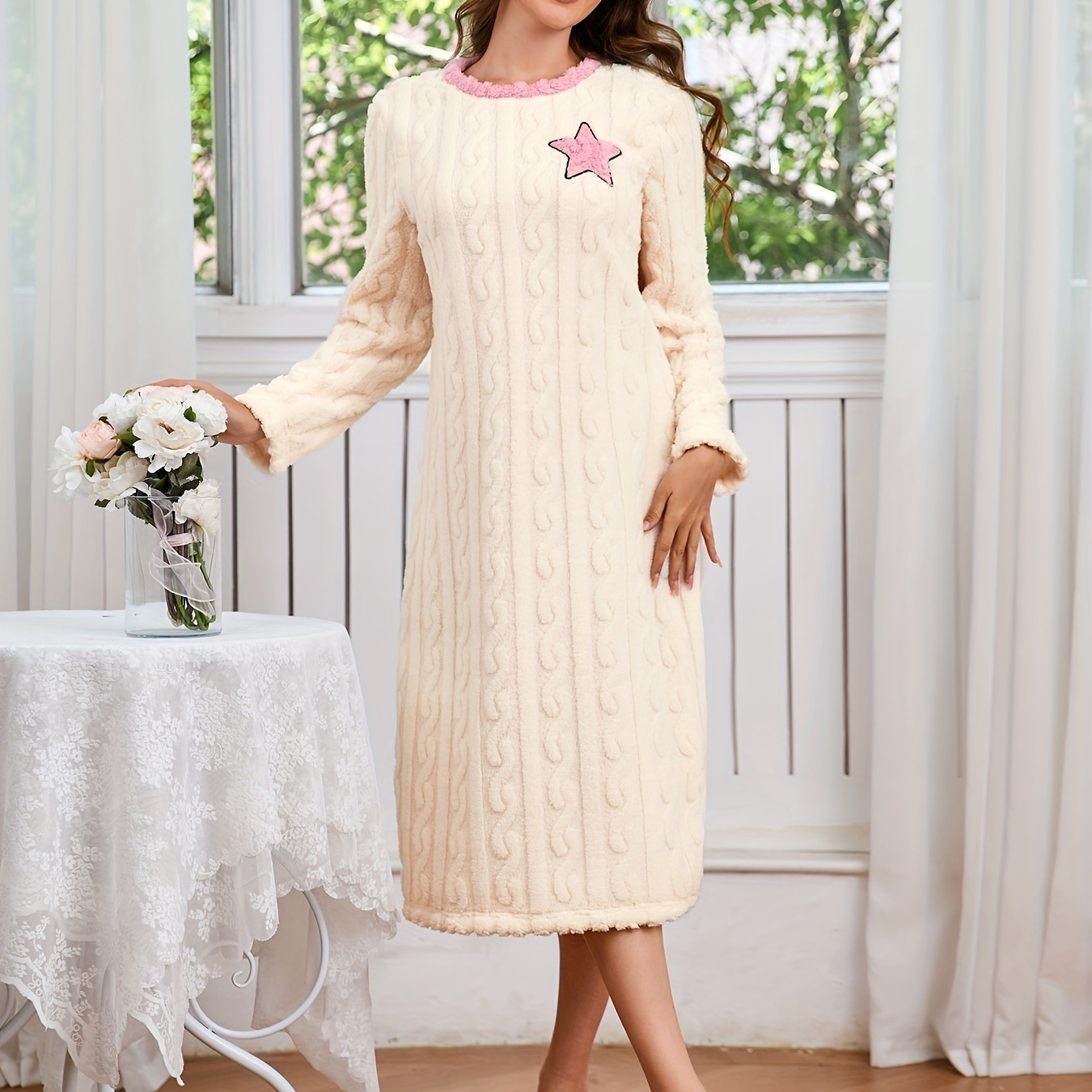 

Cozy Star-embroidered Long Sleeve Nightgown For Women - Soft Polyester, Round Neck, Non-sheer Sleepwear