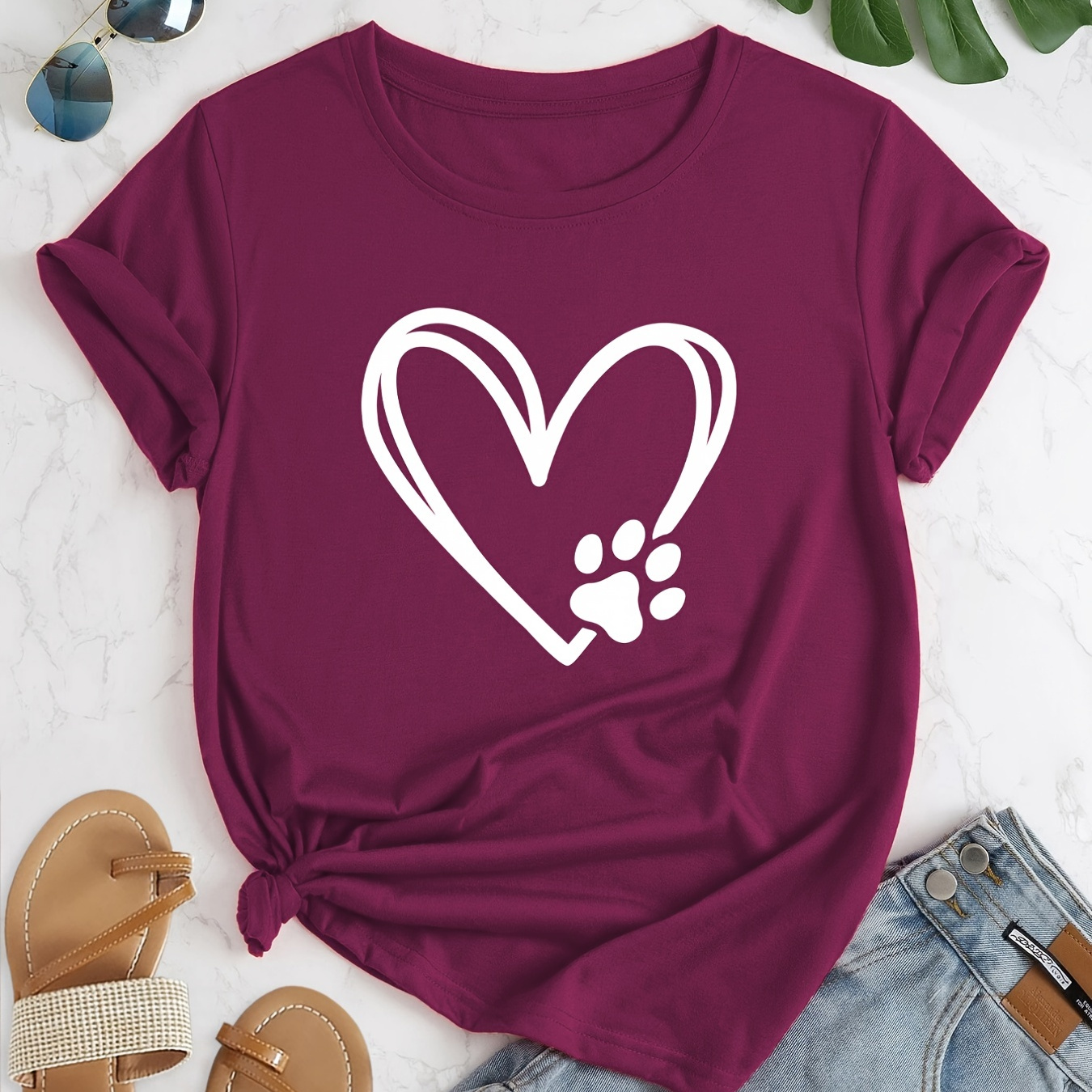 

Plus Size Heart & Dog Footprint Print Short Sleeve T-shirt, Women's Plus Slight Stretch Round Neck Casual Tee