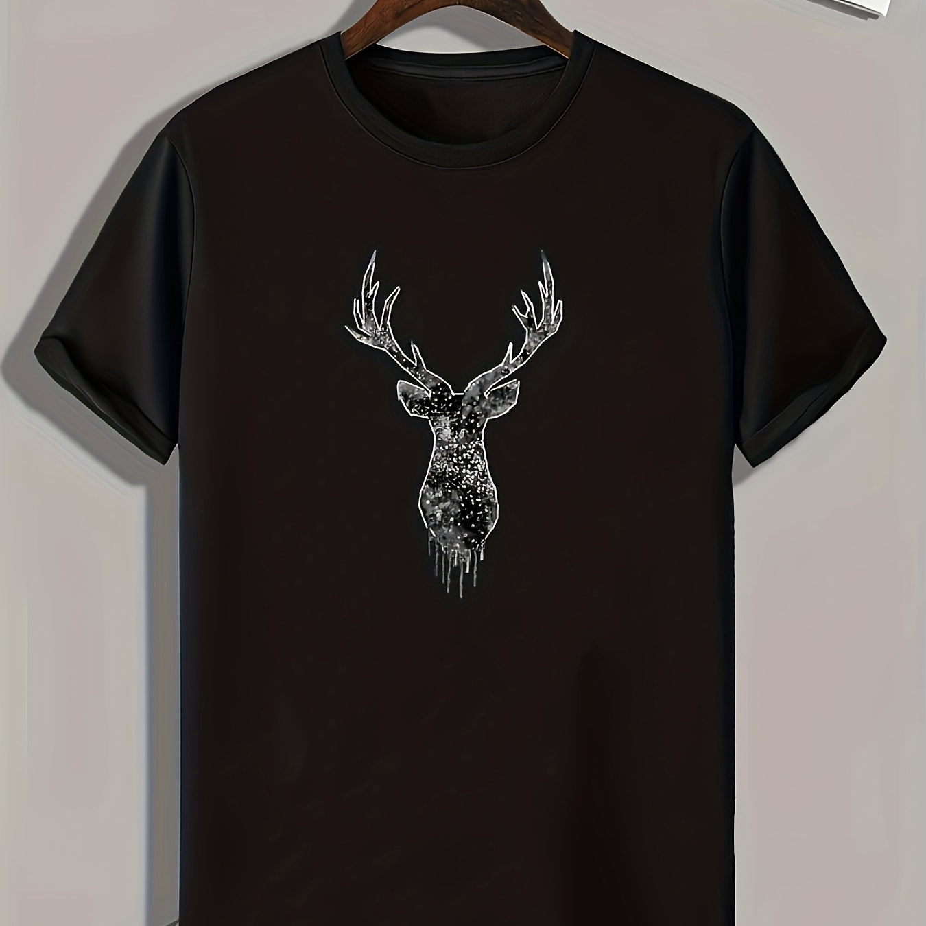 

Deer Horn Print, Men's Graphic T-shirt, Casual Comfy Tees For Summer, Mens Clothing
