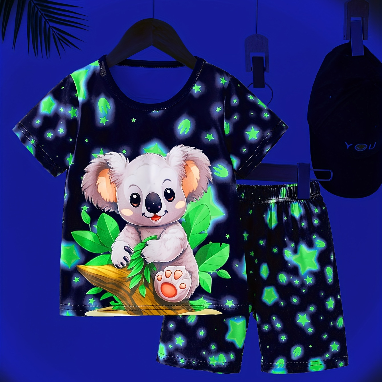 

2 Pcs Baby Boys Cute Pajama Sets, Slight Stretch Print Short Shirt & Shorts, Fashion Design With Glow-in-the-dark Kola Pattern, Comfortable & Cute Style Pajamas For Boys Cozy Loungewear