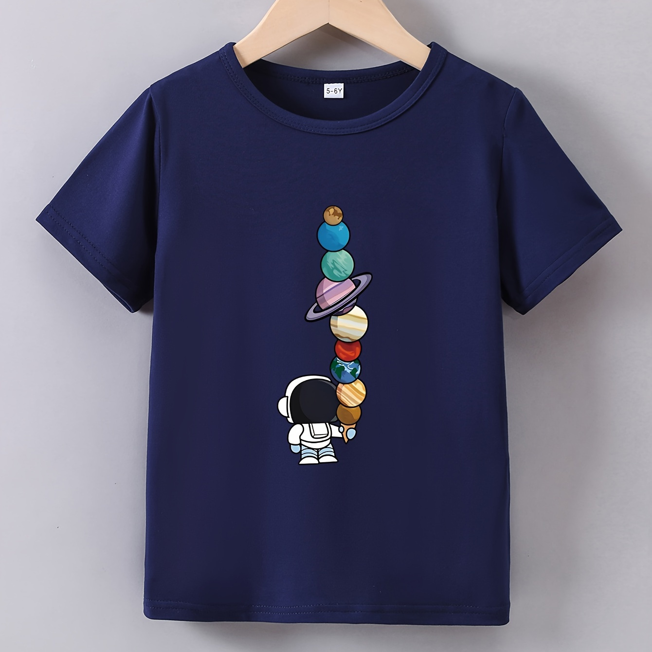 

Casual Trendy Boys' Summer Top - Cartoon Astronaut & Planets Graphic Engaging Short Sleeve Crew Neck T-shirt - Street Outing Tee Gift