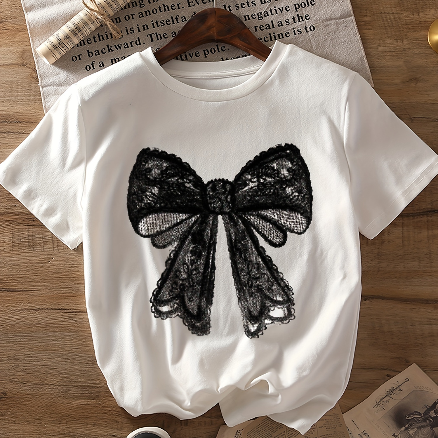 

Bow Print T-shirt, Short Sleeve Crew Neck Casual Top For Summer & Spring, Women's Clothing