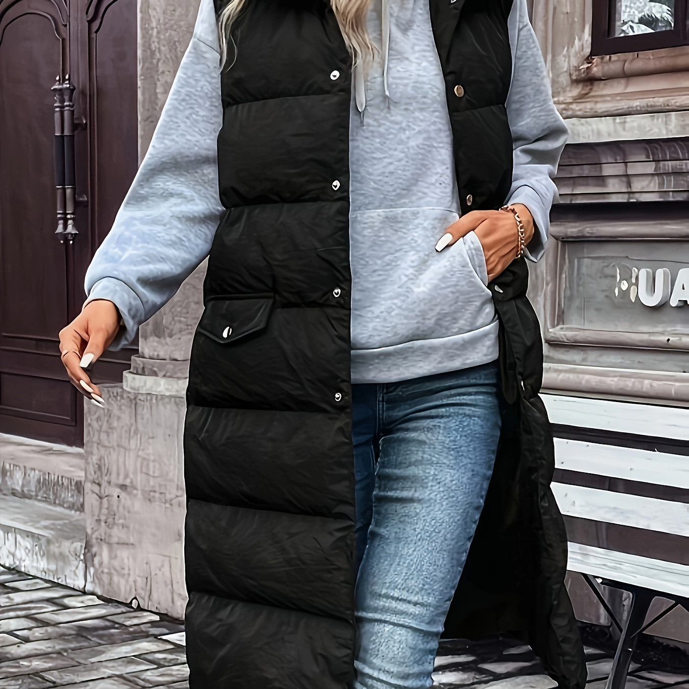 

Chic Women's Puffer Vest - Casual Fall/winter , Button-up, Solid Color With Lapel Collar