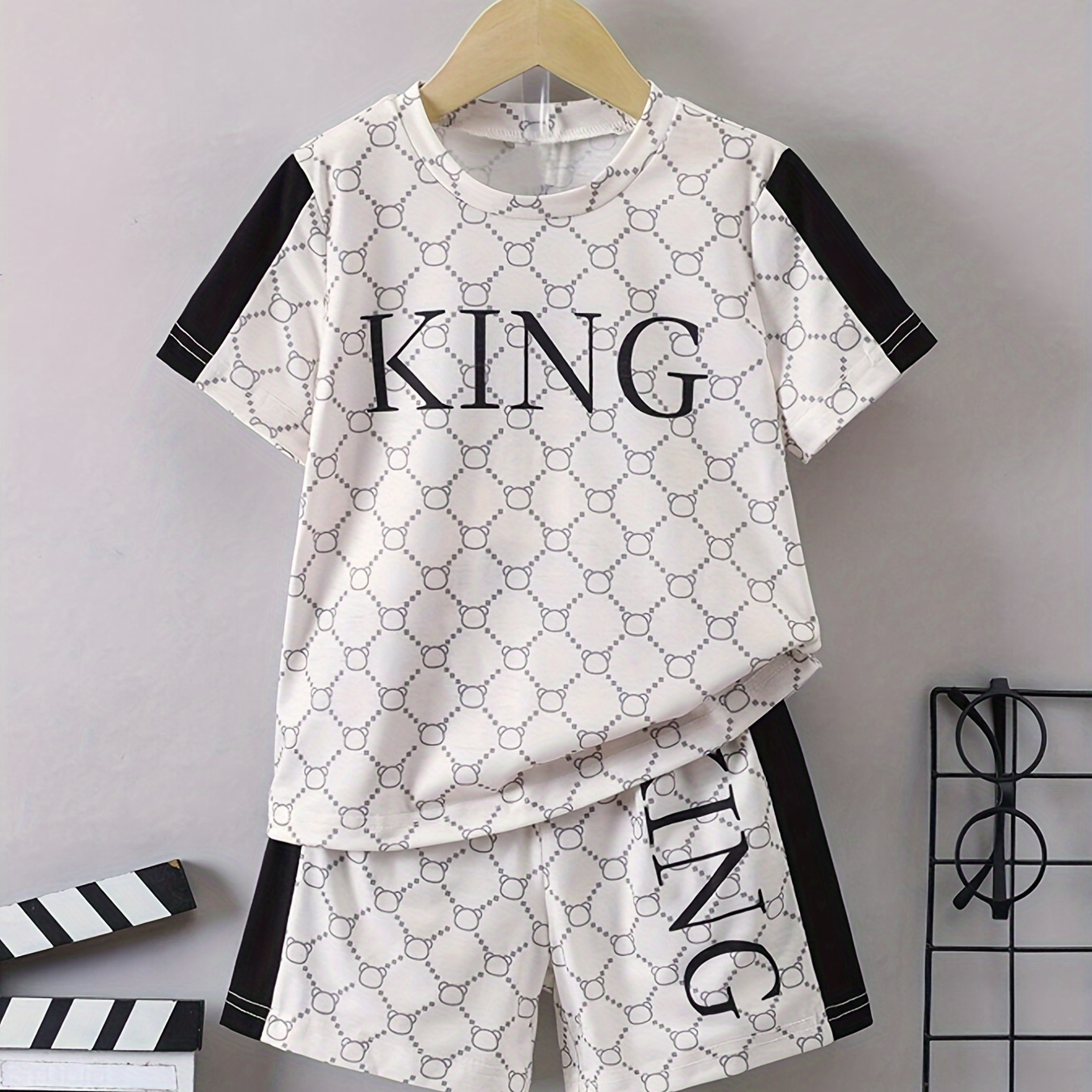 

2pcs Boys Summer Loungewear Set – King Letter Print Short Sleeve Crew Neck Top & Short Set, Cool Pattern Comfy Pj Set, Kids' Cozy Sleepwear Outfit