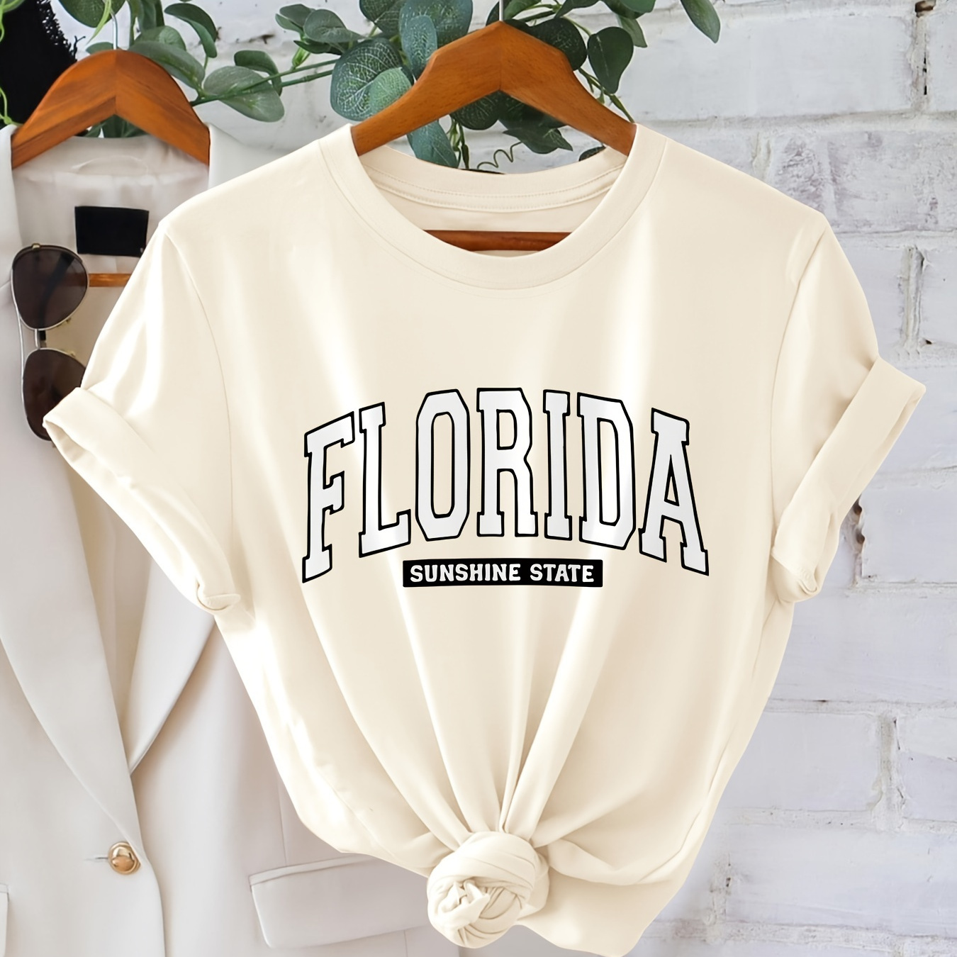 

Letter Print T-shirt, Short Sleeve Crew Neck Casual Top For Summer & Spring, Women's Clothing