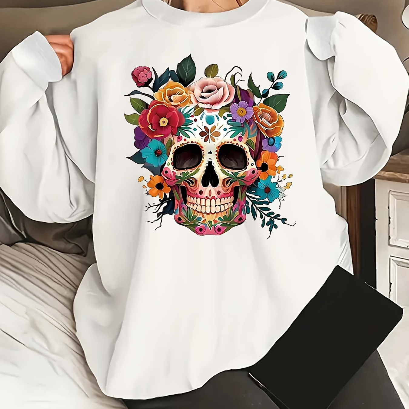 

Day Of The Dead Skull And Colorful Roses Print Sweatshirt - Polyester 100%, Casual Crew Neck, Cartoon Pattern, Fall/winter Long Sleeve Pullover, Knitted Fabric