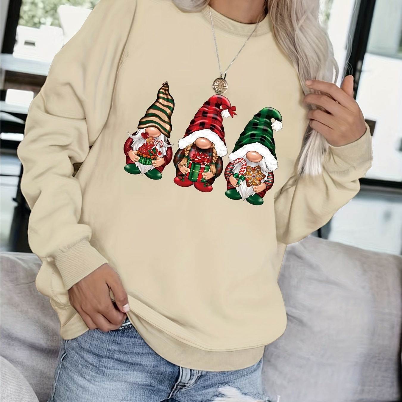 

Plus Size Christmas Print Pullover Sweatshirt, Casual Long Sleeve Crew Neck Sweatshirt For Fall & Spring, Women's Plus Size Clothing