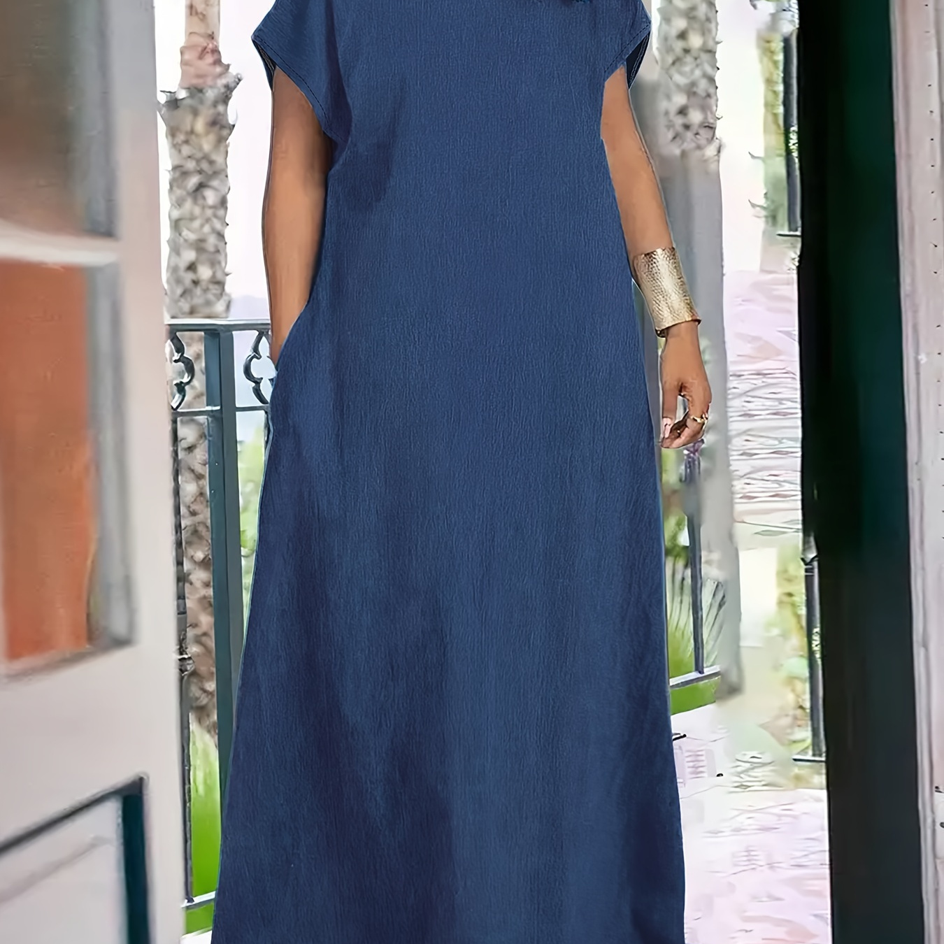 

Women's Plus Size Casual Maxi Dress, Solid Blue With Short Sleeves And V-neck Design