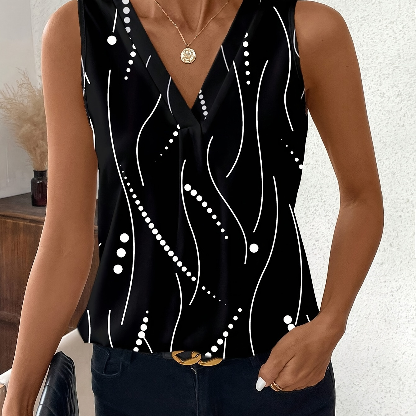 

Elegant V-neck Sleeveless Shirt For Women, 100% Polyester, Black Striped Print, Woven Fabric, 80g/m², Work And Casual Wear