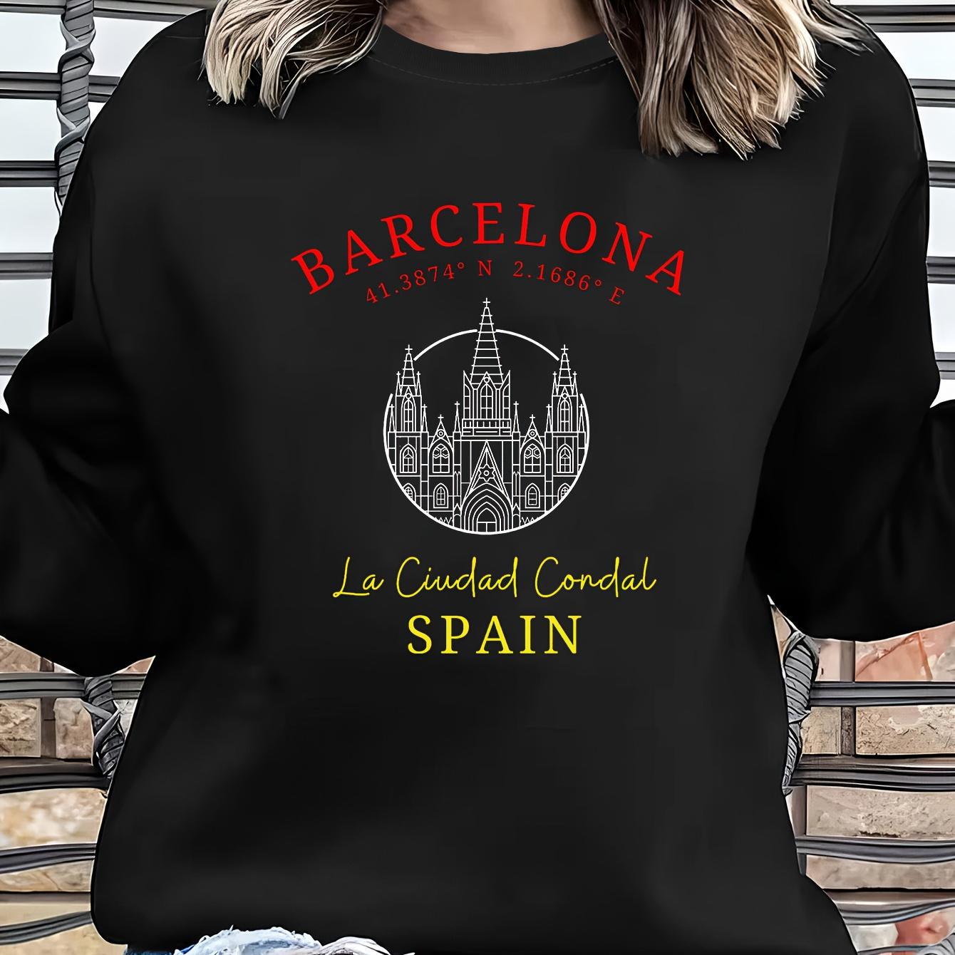 

Barcelona La Ciudad Spain Print Crew Neck Sweatshirt - Women's Elegant Polyester Knit Pullover For Spring And Fall - Landscape Graphic Long Sleeve Top