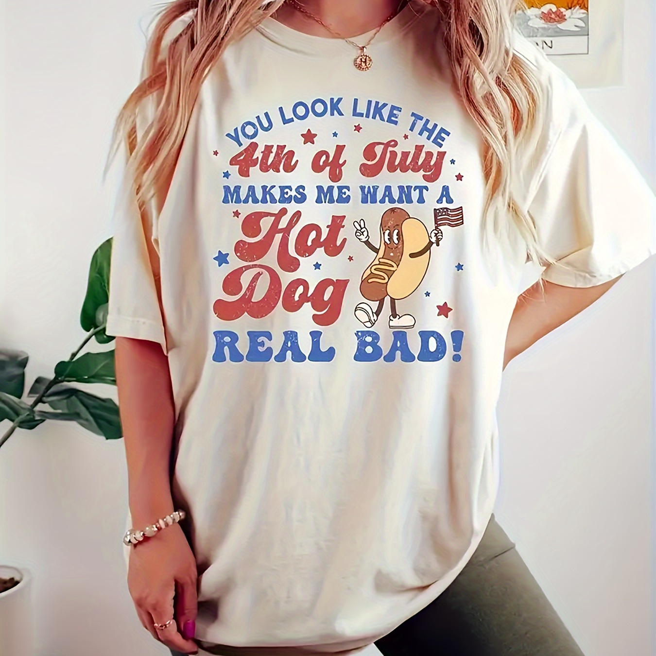 

Plus Size Hot Dog Print T-shirt, Casual Crew Neck Short Sleeve T-shirt, Women's Plus Size clothing
