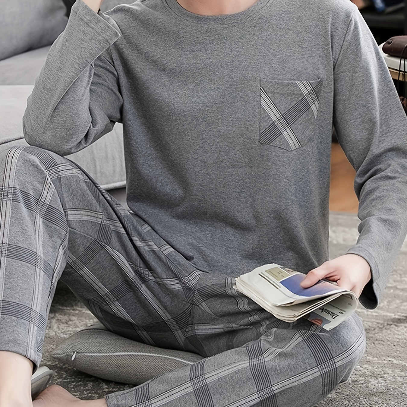 

2 Pcs Men's Elegant Grid Pocket Round Neck Long Sleeve & Grid Trousers Pajama Set, Comfortable & Skin-friendly Style Men’s Cozy Loungewear